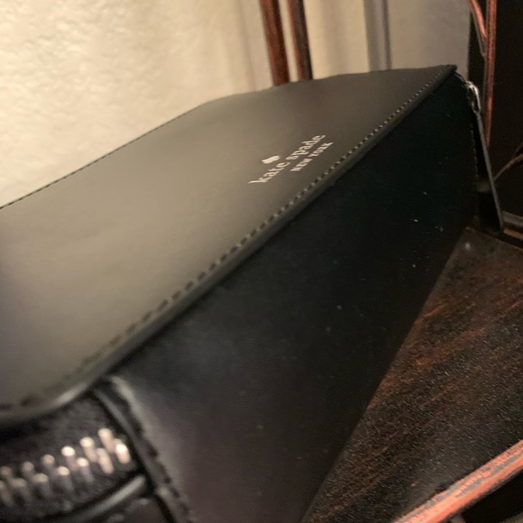 Frosty penguin Kate spade chain zip crossbody - Picture 7 of 8